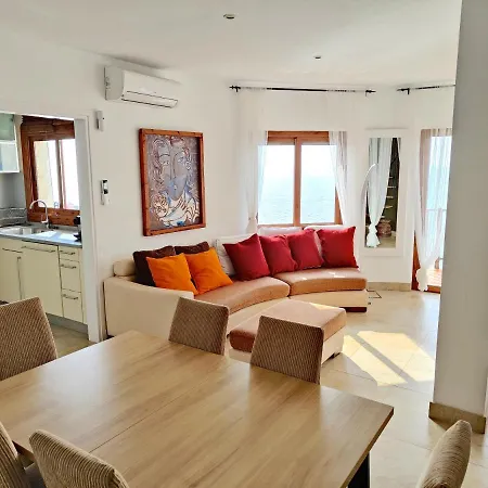 Apartamento Balcony Pool & Seaside