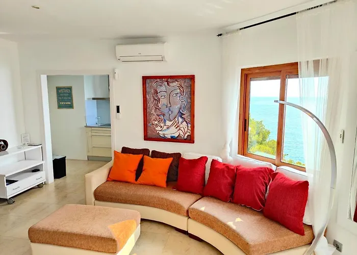 Balcony Pool & Seaside * Sitges