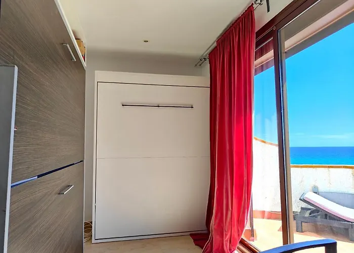 Balcony Pool & Seaside Daire