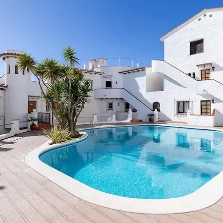 Apartment Balcony Pool & Seaside