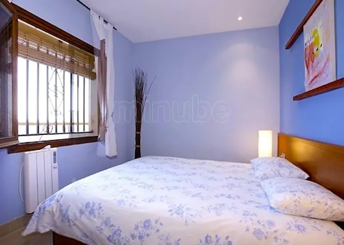 Balcony Pool & Seaside *