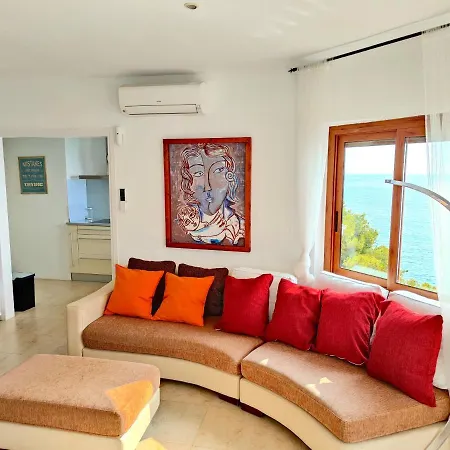 Balcony Pool & Seaside * סיטגס